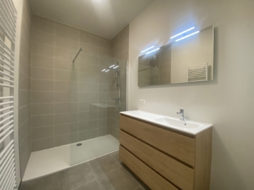 Ed135a1894184fb7ac9395af495f4c42