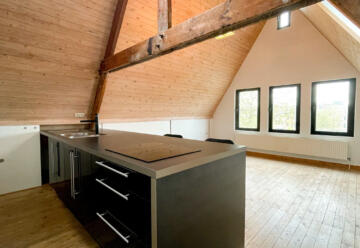 35b9767e32944735ba9b78b75fb368f8