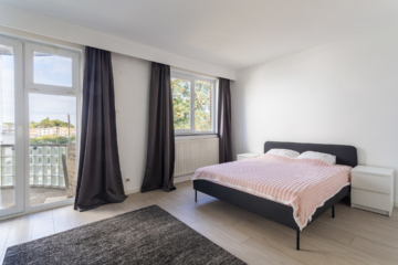 4cf5edd1a3554586a9a12b5af6f3b6f4