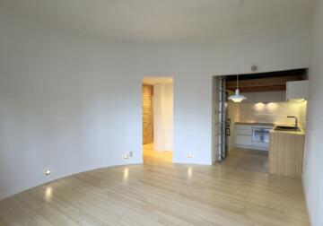 E2884b909bd54736b35f9cd8ee07d496