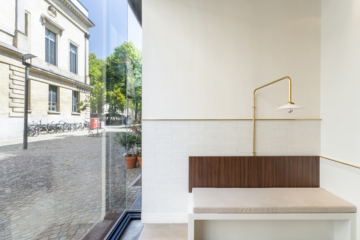 0239f222827647a29c9f3ac7953f111f